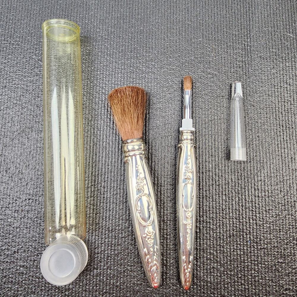 Towle Silversmiths Sterling Silver Handled Makeup Brushes 2 brushes w/Covers 30g